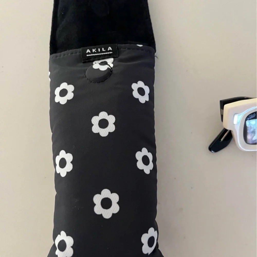 New kids Akila sunglasses